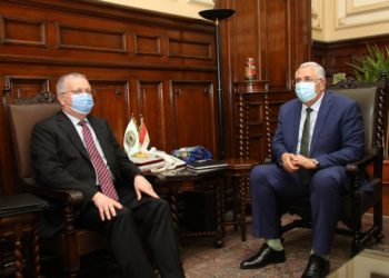وزير الزراعة يستقبل السفير الروسي بالقاهرة ويبحث معه تعميق التعاون الزراعي بين البلدين