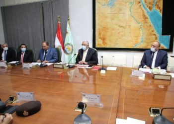 وزير الزراعة يترأس اجتماع مجلس أمناء محطة الزهراء للخيول العربية