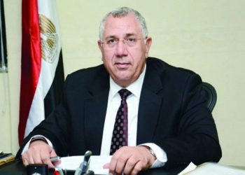 السيد القصير وزير الزراعة