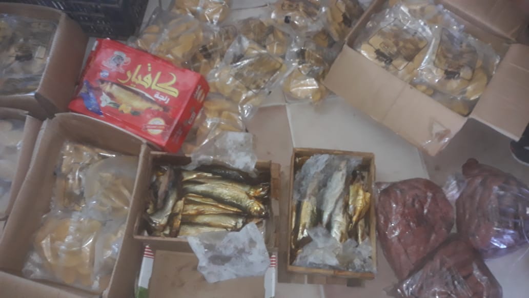 مصادرة  270 كيلو لحوم ودواجن وأسماك مدخنة الغربية