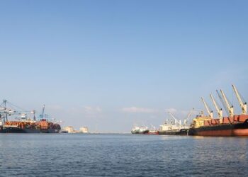 ميناء دمياط