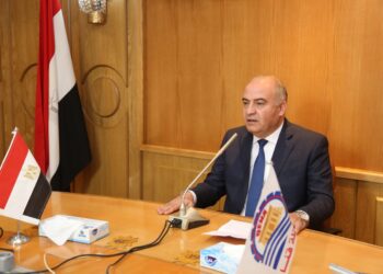 محافظ قنا يواجه غلاء الأسعار بـ 90 جمعية تعاونية استهلاكية