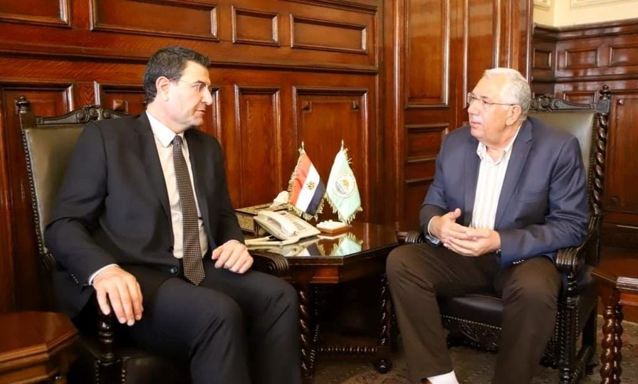 وزيرا زراعة مصر ولبنان يبحثان تعزيز التعاون في مجال تحسين السلالات بالإنتاج الحيواني
