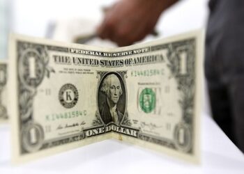 سعر الدولار اليوم الأحد 19-11-2023 أمام الجنيه المصري