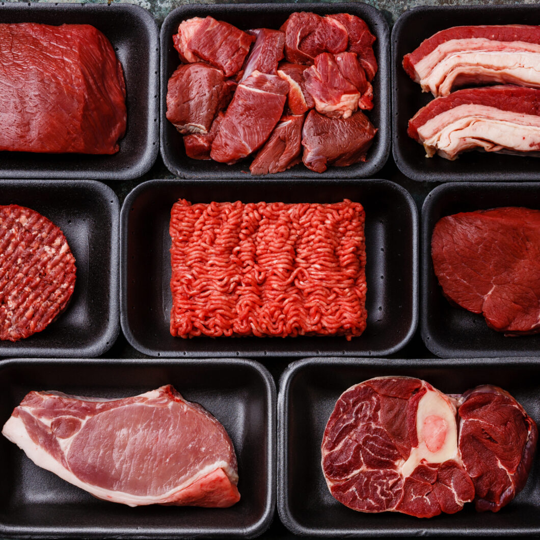 تايسون فودز تتوقع انخفاض الإيرادات السنوية وسط تباطؤ الطلب على اللحوم