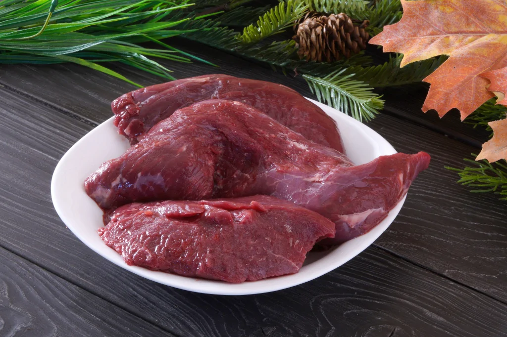 مُربي نعام: اللحم بـ550 والكتكوت بـ2200 جنيه.. أخر التطورات في سوق "لحم الملوك"