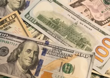 سعر الدولار والعملات العربية والأجنبية اليوم الإثنين 5 فبراير 2024