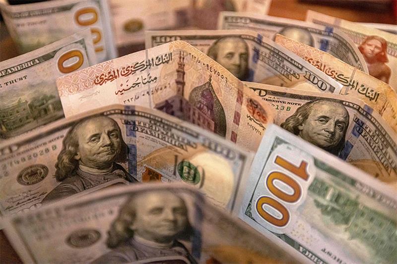 عاجل| سعر الدولار في البنك الأهلي المصري يسجل 46.1 جنيه للشراء