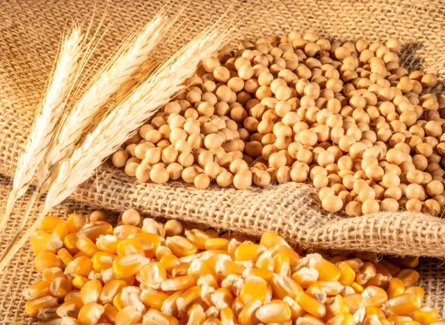 إنتاج الحبوب والبذور الزيتية الأوكرانية سينخفض ​​إلى 74 مليون طن للفترة 2024-2025