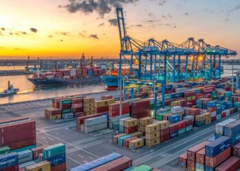 الشحن البحري