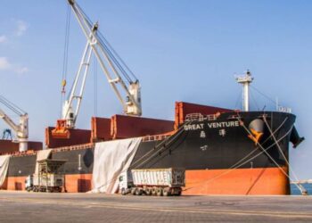 ميناء دمياط يستقبل 1907 رأس ماشية ويُصدر 1437 طن علف