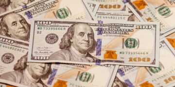 سعر الدولار اليوم