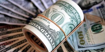 سعر صرف الدولار أمام الجنيه مع مستهل تعاملات اليوم الثلاثاء 17 ديسمبر