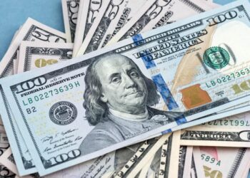 استقرار سعر الدولار الأمريكي مقابل الجنيه المصري مع مستهل التعاملات اليومية