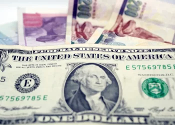 سعر الدولار اليوم الأربعاء يتراجع أمام الجنيه المصرى فى بداية تعاملات