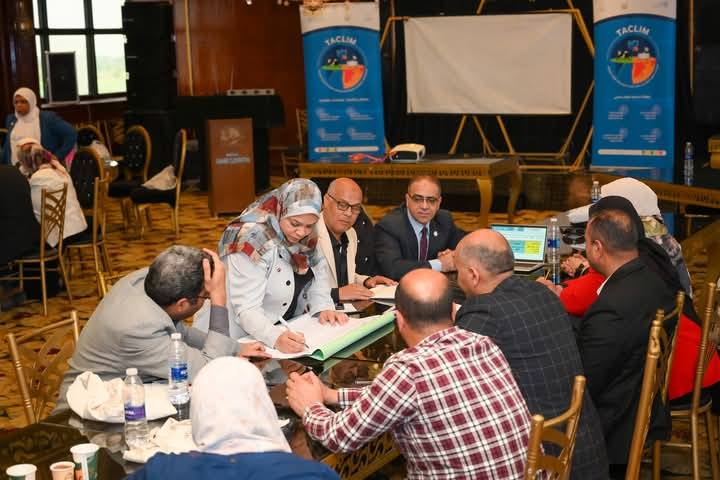 "الزراعة" تنفذ ورشة عمل لتعزيز التحول المناخي الذكي في قطاع الثروة الحيوانية بمحافظة البحيرة
