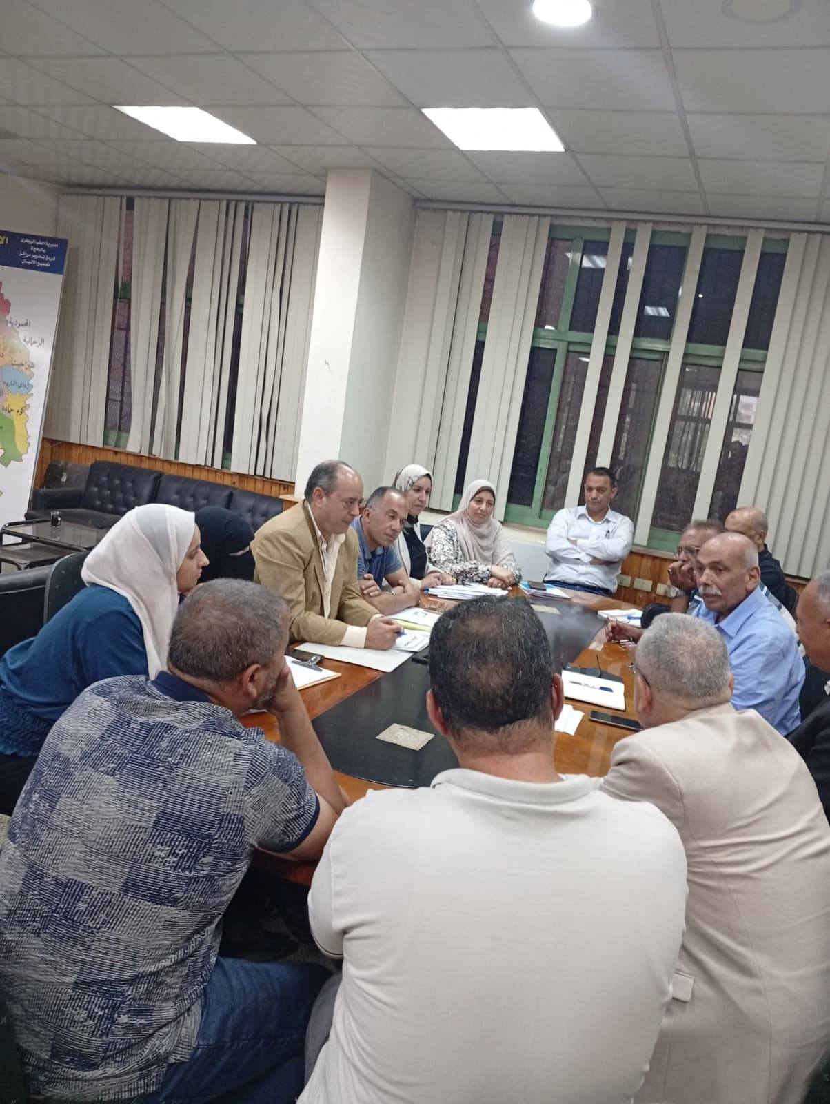 "الزراعة" تناقش أوضاع مراكز تجميع الألبان في 3 محافظات