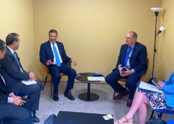 وزير الزراعة يلتقي مفوض الاتحاد الأوروبي للثروة السمكية لتعزيز التعاون في تنمية القطاع