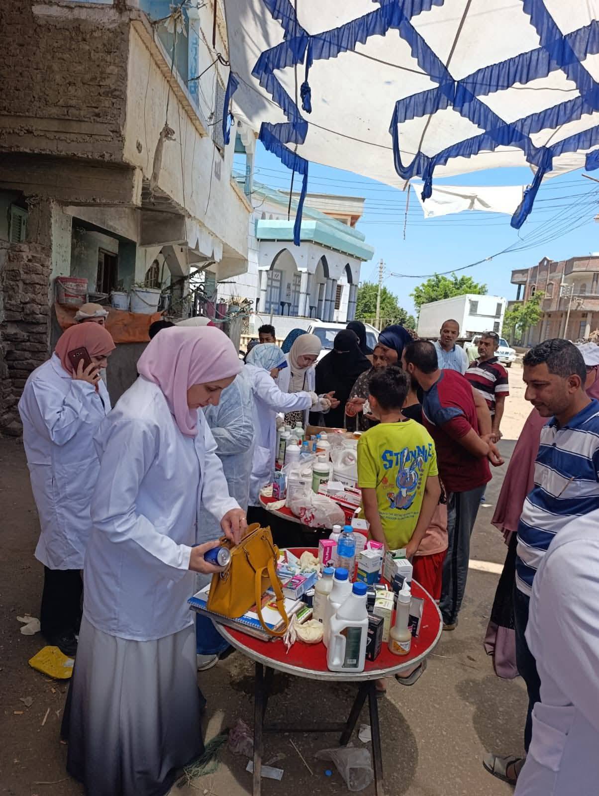 "الزراعة" تطلق 214 قافلة بيطرية مجانية في 176 قرية خلال يونيو الماضي