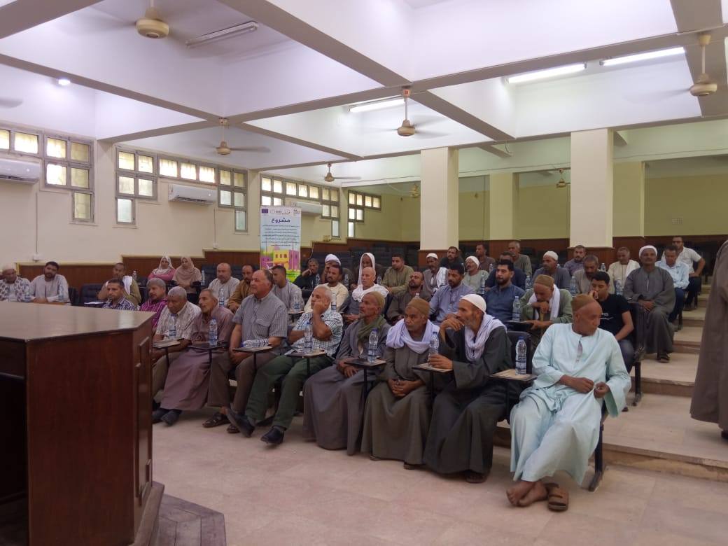 الزراعات التعاقدية تنظم ورشة عمل لتشجيع المزارعين على زراعة محاصيل فول الصويا والذرة وعباد الشمس