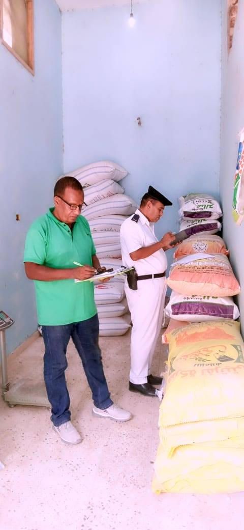 الزراعة تشن حملة تفتيش مفاجئة على مخازن الأعلاف بسوهاج