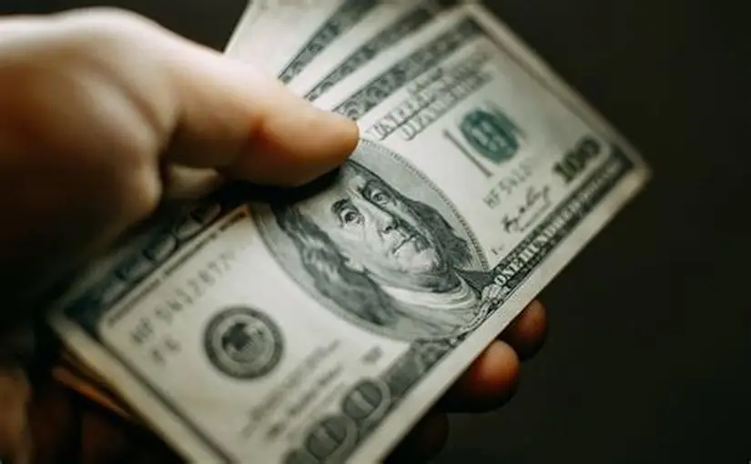 سعر الدولار اليوم