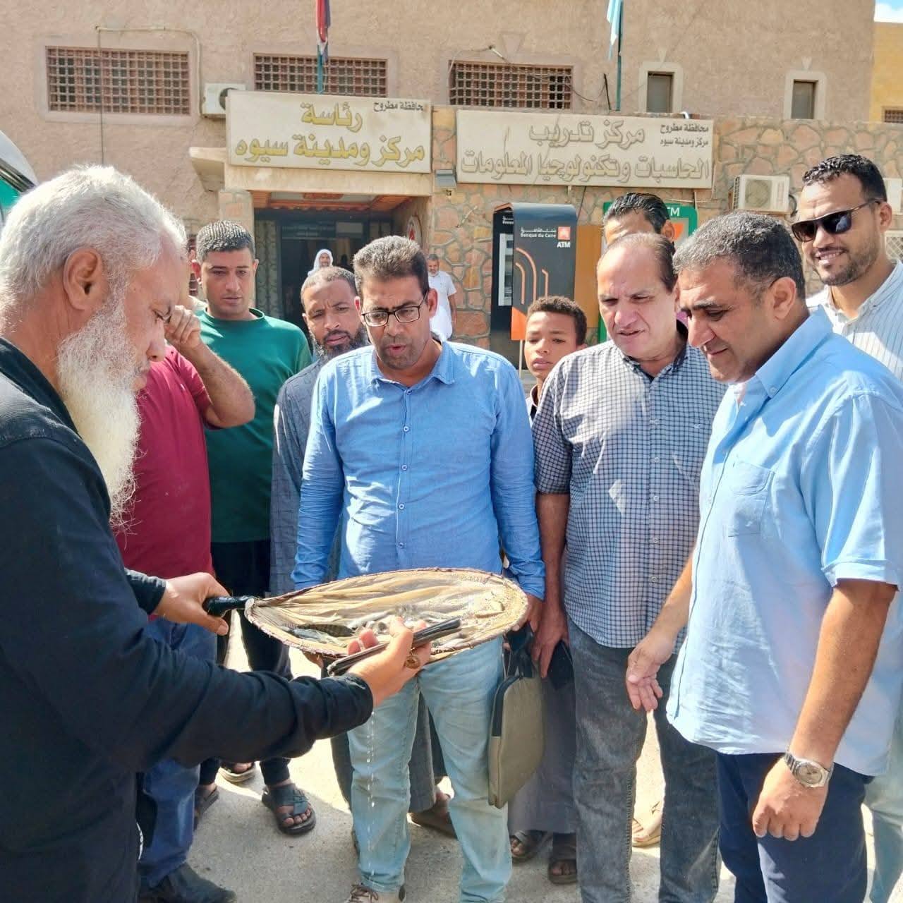 "تنمية البحيرات" يدعم واحة سيوة بمليون زريعة سمكية من أسماك البلطي النيلي