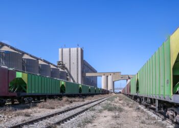 ميناء دمياط