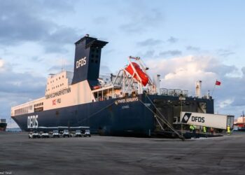 ميناء دمياط يستقبل 37364 طن ذرة و 11027 طن قمح