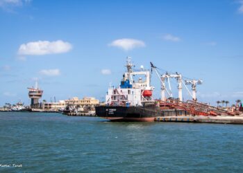 ميناء دمياط