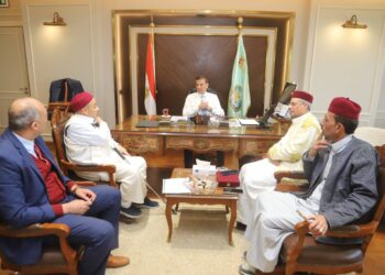 وزير الزراعة يوجه بدعم مزارعي مطروح بسلالات الأغنام لرفع كفاءة الإنتاج الحيواني