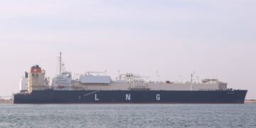 ميناء دمياط يستقبل 34700 طن ذرة و 7698 طن قمح