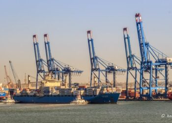 ميناء دمياط