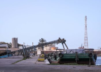 ميناء دمياط