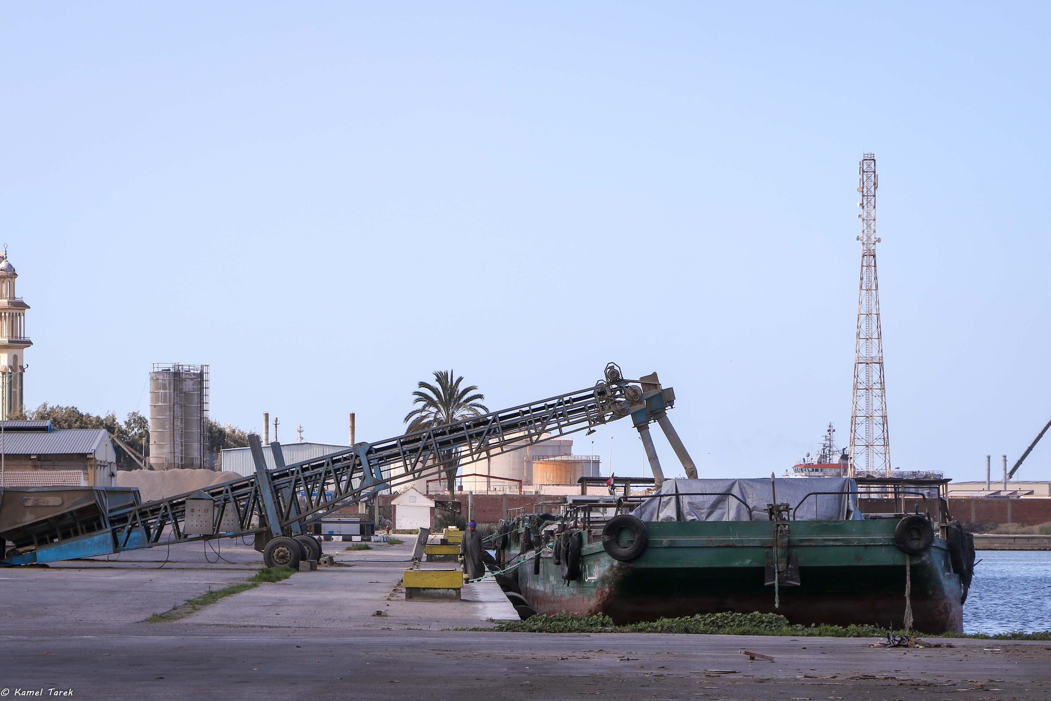 ميناء دمياط