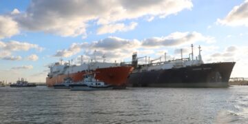 ميناء دمياط