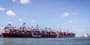 ميناء دمياط