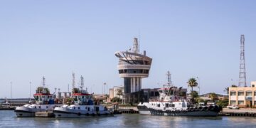 ميناء دمياط