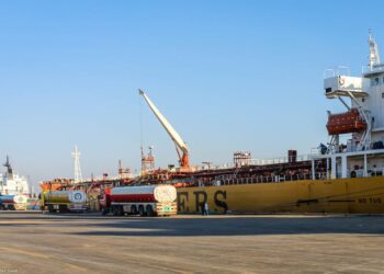 ميناء دمياط