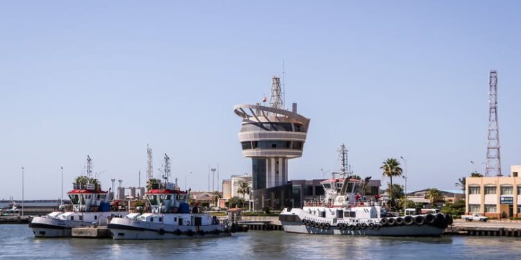 ميناء دمياط