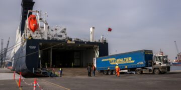 ميناء دمياط