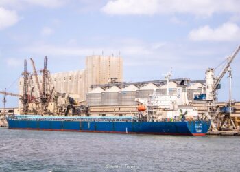 ميناء دمياط