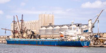 ميناء دمياط