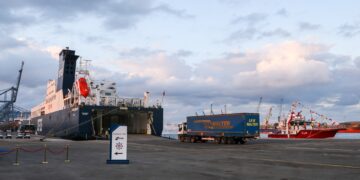 ميناء دمياط