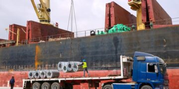 ميناء دمياط