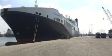 ميناء دمياط