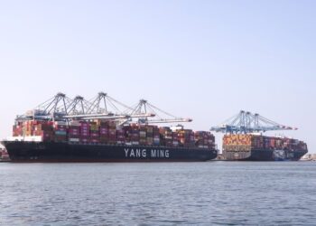 ميناء دمياط