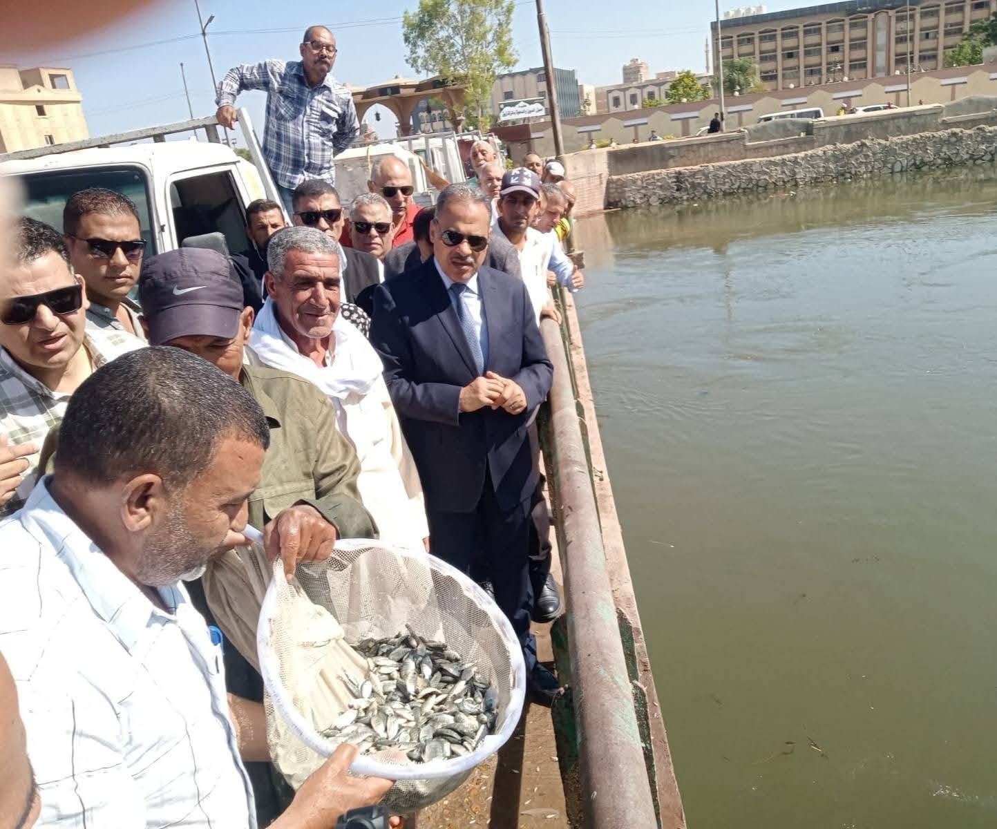 "جهاز حماية وتنمية البحيرات" يطلق مليون وحدة زريعة سمكية بمحافظة الشرقية