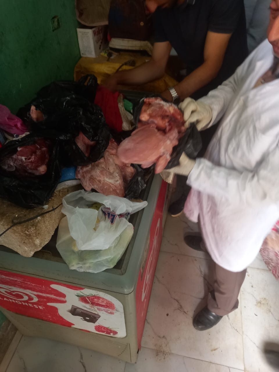 بيطري الغربية: إعدام دواجن منتهية الصلاحية ومصادرة كبدة ولحوم