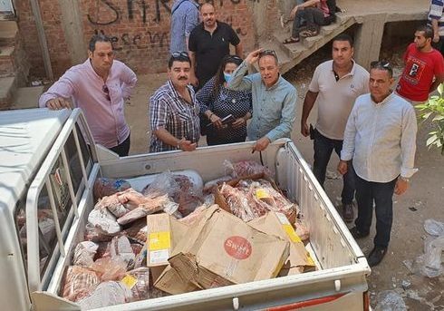 ضبط طن دواجن منتهية الصلاحية في البحيرة